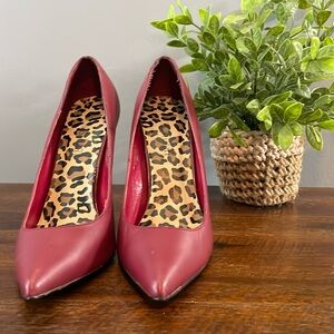 COLLIN STUART SIZE 7.5, MAROON